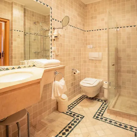 Strandvillen - Mit 1 Schlafzimmer Und Balkon Ah-623